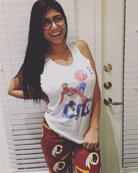 mea kalifa|@miakhalifa 